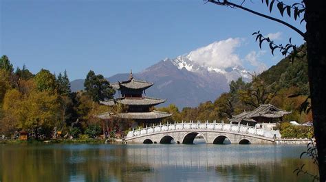 遵義到麗江怎麼走，且談論一下地方文化和旅遊景點的結合